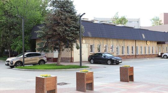 Орджоникидзе 11 - Офисная недвижимость